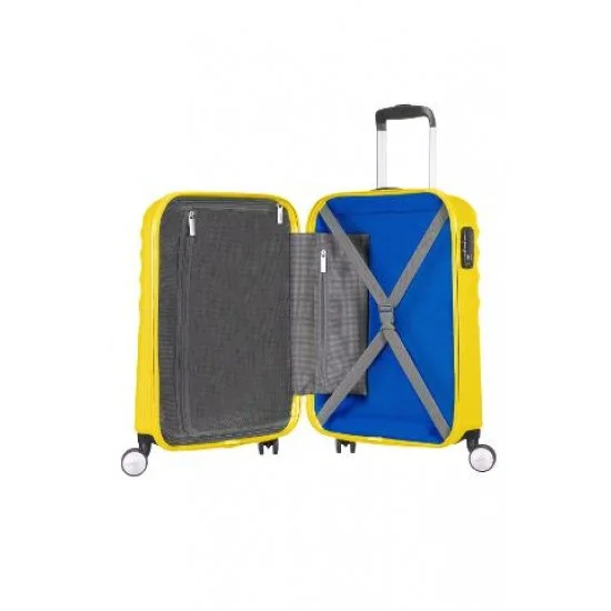 American Tourister сет от три куфара Wavebreaker 55 см, 67 см и 77 см. - слънчево жълто
