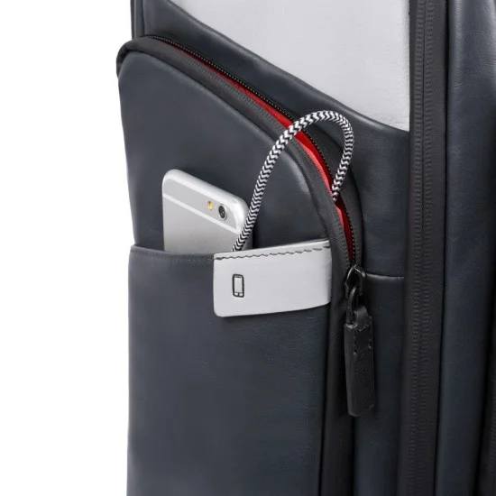 BagMotic Раница на 2 колела с отделение за 15,6 лаптоп и iPad® в черен цвят
