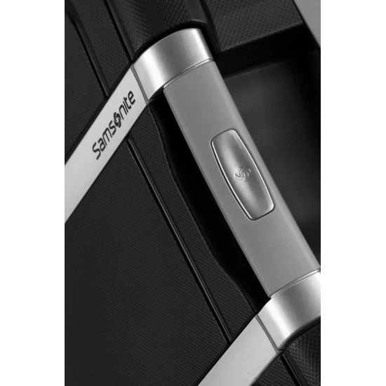Куфар SCure 55 см - черен