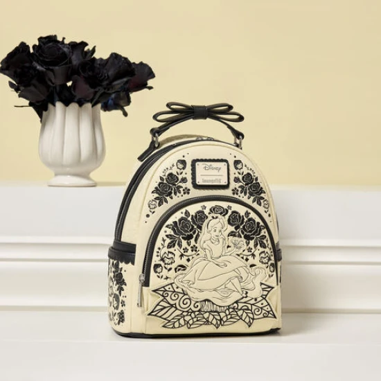 Малка раница Loungefly Disney Alice in Wonderland